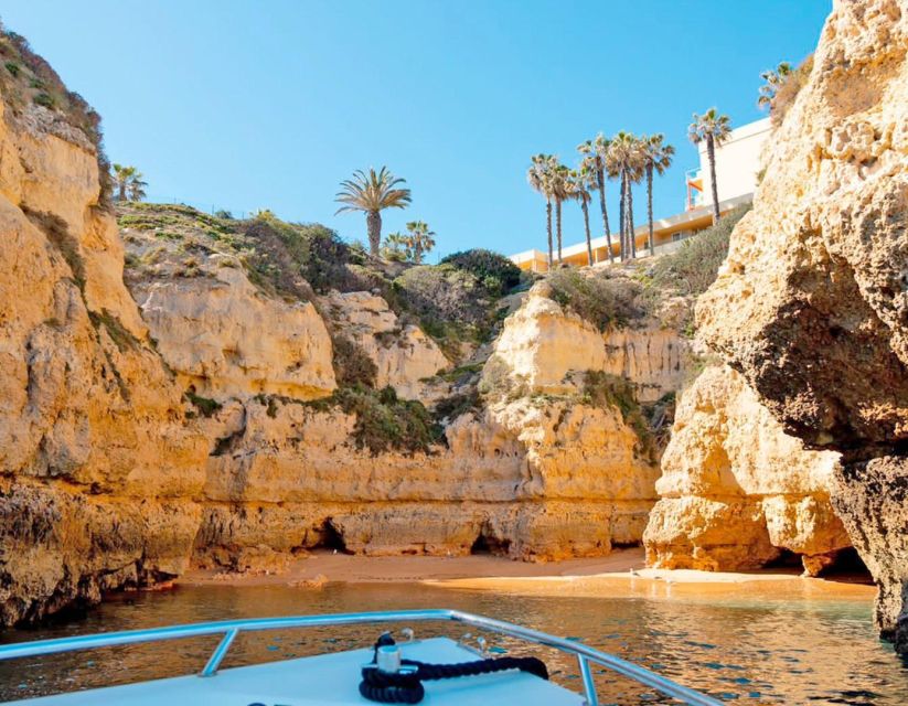 Armação de Pêra: Benagil´s 15 Best Caves Boat Tour - Navigating the Algarve Coast in a 1.5-Hour Cruise