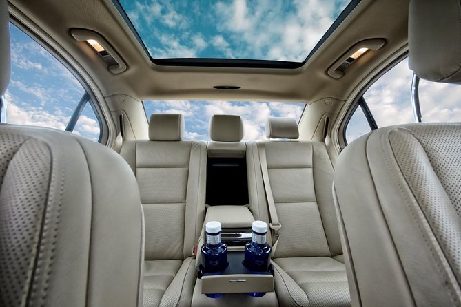 Arrival by Luxury Car from Heathrow Airport LHR to Central London - The Journey in a Luxury Mercedes S Class