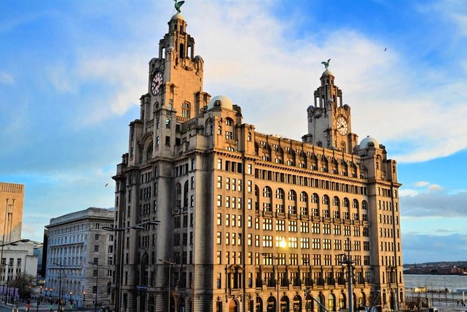 Arrival Private Transfer: Manchester Airport MAN to Liverpool in Business Car - Spacious Business Car for a Comfortable Ride