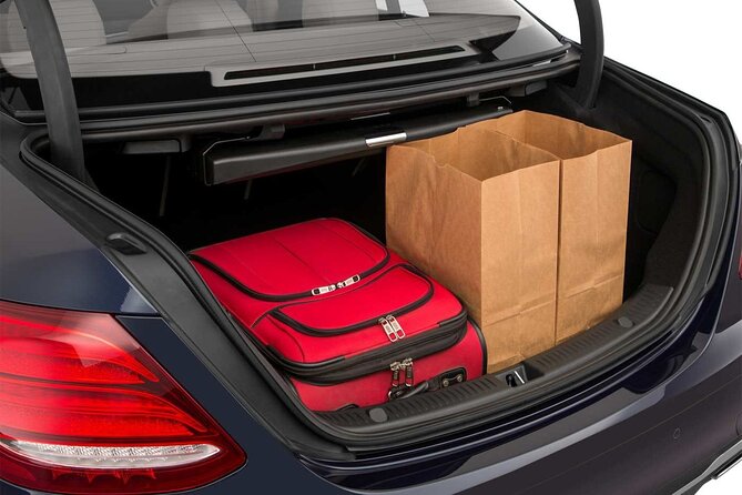 Arrival Transfer from Frankfurt Airport FRA to Frankfurt by Sedan - Effortless Airport Arrival with Personal Chauffeur Service