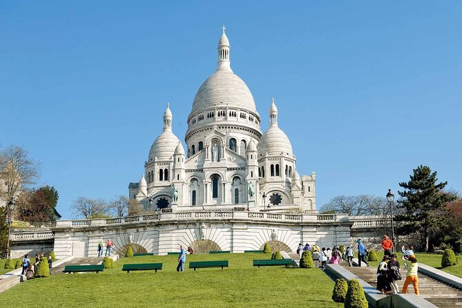 Arrival Transfer from Paris Airport CDG to Paris in Private Van - Flexible Timing and Cancellable Booking