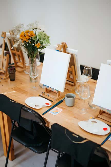 Art and Wine Lab painting experience in Venice and Milano - Art and Wine Lab’s Unique Concept in Venice and Milan