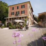 Asolo and the hills: easy e-bike tour - Tasting Local Flavors: Olive Oil and Wine Stops