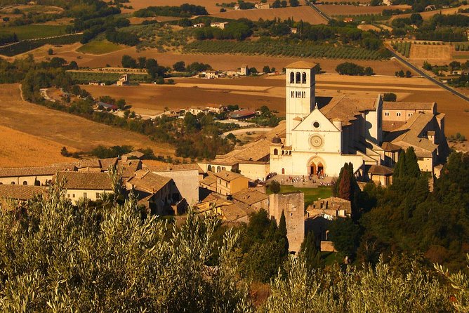 Assisi Full day tour including St Francis Basilica and Porziuncola - Exploring the Basilica’s Artistic Brilliance