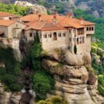 Athens: 2-Day Meteora Tour in Spanish with Guide & Hotel - Highlights of the 2-Day Meteora Tour Experience