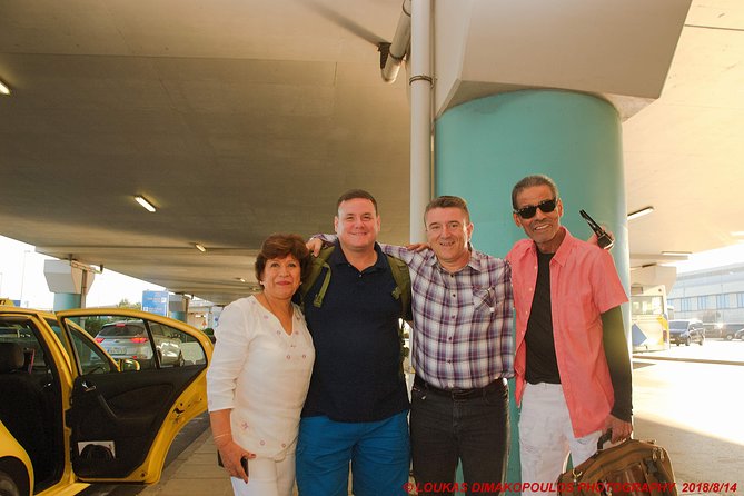 Athens Airport Transfers To the city of Athens - The Driver and Vehicle Details: Comfort and Clarity