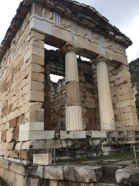 Athens-Arachova,Delphi,Ancient Olympia 2Days Excursion - Scenic Drive from Athens to Parnassos and Hosios Loukas Monastery