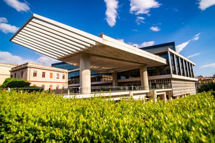 Athens: City Pass with Acropolis, Museums, HoHo & Transport - Navigating Athens with the Hop-On Hop-Off Bus