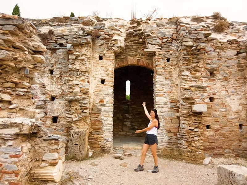 Athens Historical Hiking with Lunch - Starting Point at Syntagma Square and Pickup Options