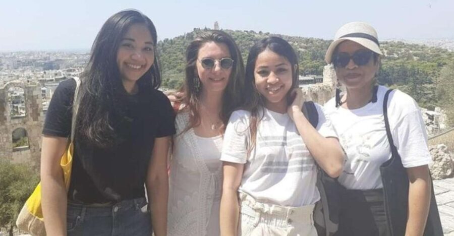 Athens : Must-see Attractions Walking Tour - Starting at Georgiou A in Central Athens