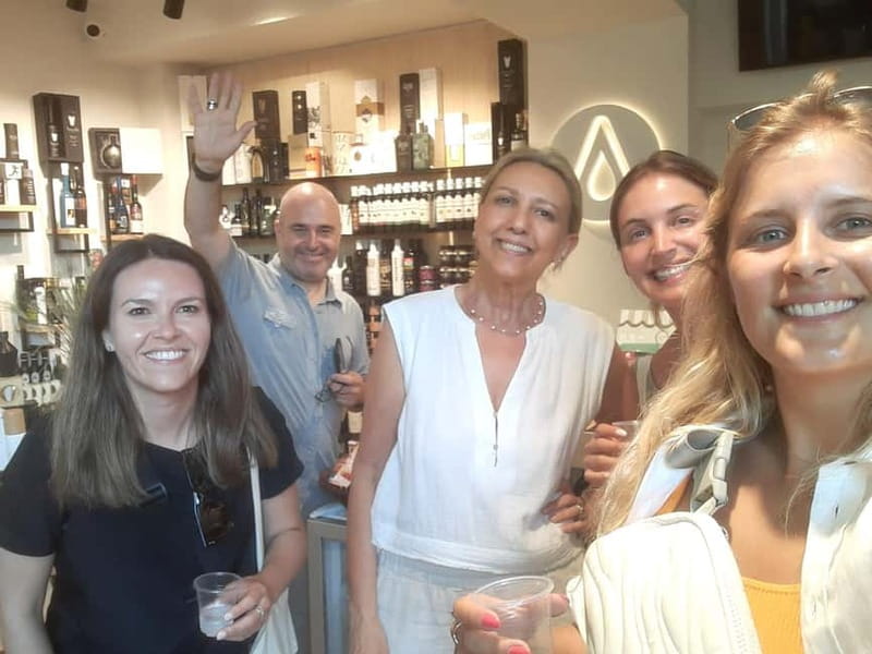 ''Athens Olive Oil Tasting'' - The 4-Flavor Olive Oil Sampling Experience