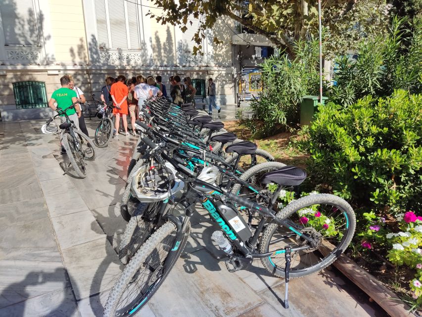 Athens: Scenic e-Bike Tour in Historical Center - From the National Garden to the Acropolis