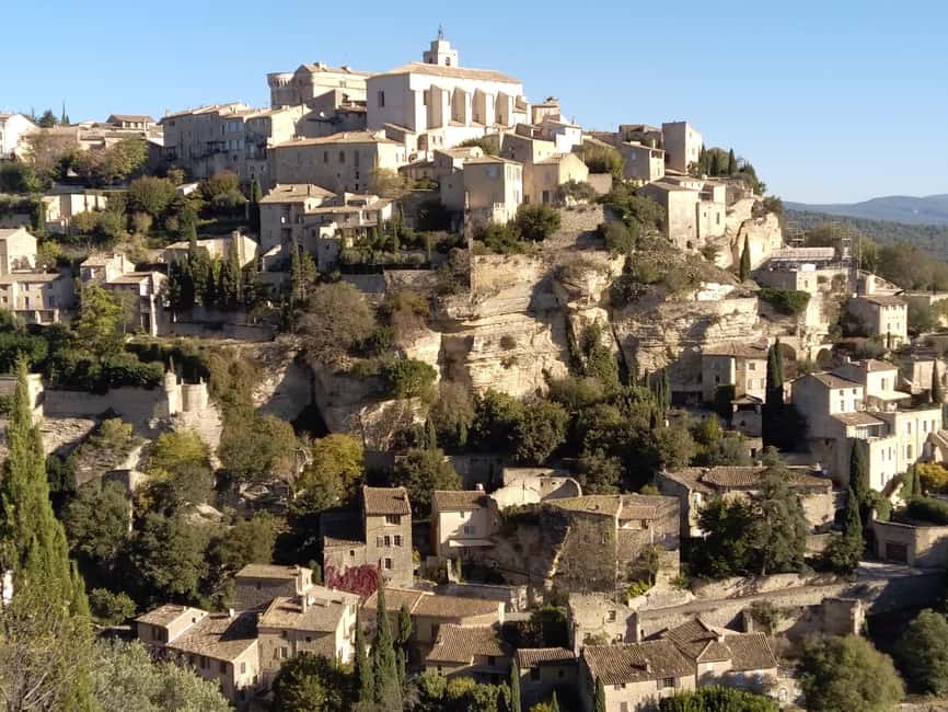 au départ Avignon 1/2 journée dans les villages de Provence - Visiting Fontain de Vaucluse and Its Green Spring