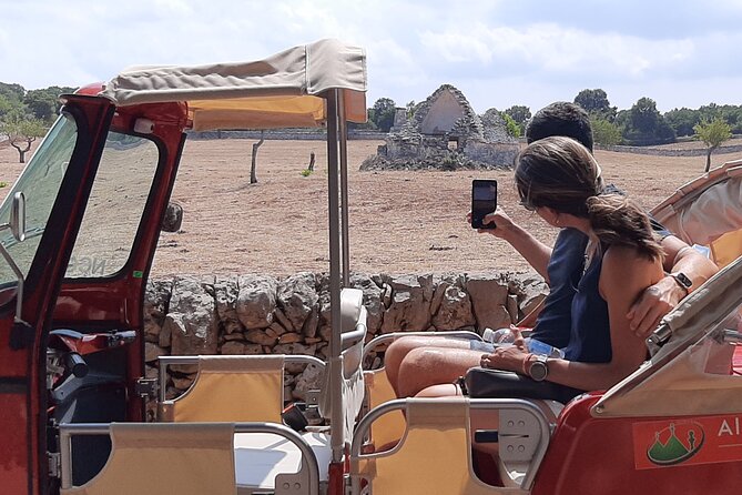 Audio Tour Alberobello with Bee Calessino/ e-Vespa /Fiat Mickey Mouse - Exploring Alberobello’s Iconic Trulli with a Classic Ape Calessino