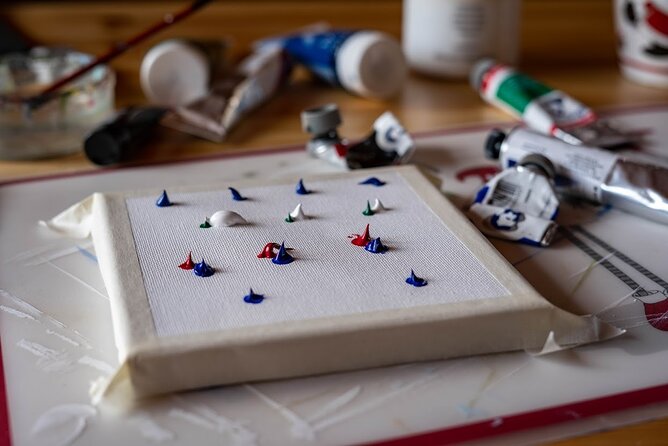 Aurora painting workshop - Picking Up in Rovaniemi and Visiting the Local Master