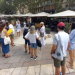 Avignon: History and Legend Walking Tour - Exploring Avignon’s Iconic Landmarks: From Porte de l’Oulle to Palais des Papes