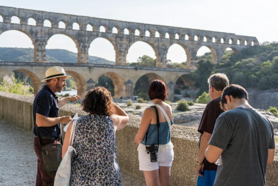 Avignon, Saint-Rémy, Les Baux & Pont du Gard Full Day - Starting Point and Logistics