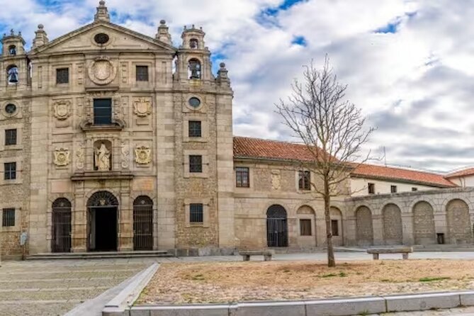 Avila and Segovia Private Minivan Tour from Madrid - Exploring Ávila’s Historic Enclaves