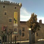 Ávila Walking Tour - Discovering the Vibrant Plaza Mercado Chico