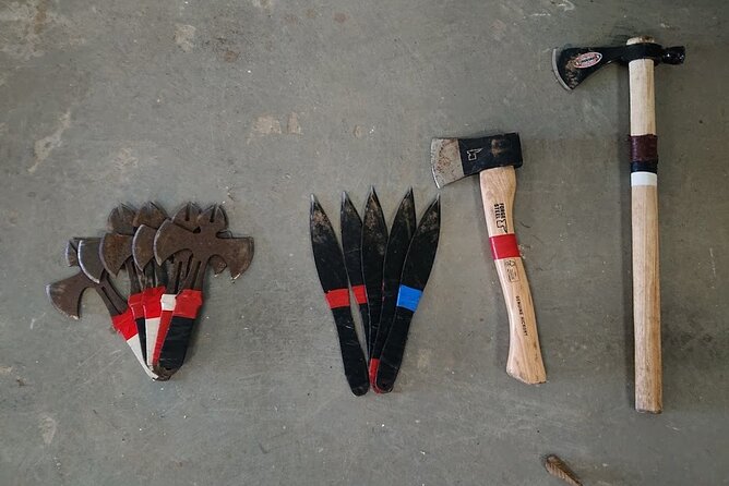 Axe Throwing - How the Indoor and Outdoor Sessions Differ