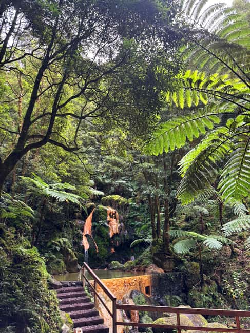 Azores: Janela do Inferno, Caldeira Velha Guided Hiking Tour - Crossing the Historic Tunnels of Janela do Inferno