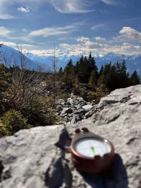 Bad Goisern: Caving & Scenic Hiking Adventure - Visiting the Schwarzenbachloch Cave: An Underground Journey