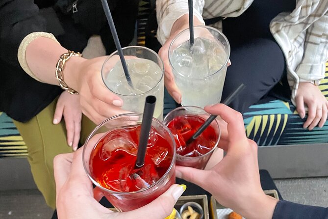 Bar Hopping in Milan - Starting Point at P.za del Duomo: Meeting and Kickoff