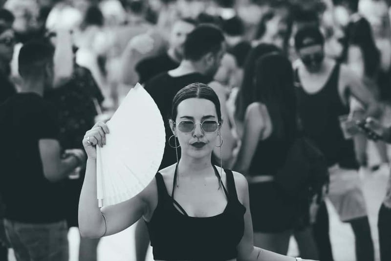 Barcelona: Beach Club Pool Party with DJ - The Location and Setting of the Beach Club