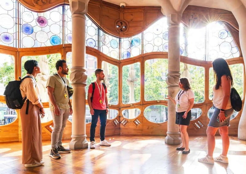 Barcelona: Casa Batlló Tour and Optional White Rabbit Museum - From the Imposing Façade to the Undersea Roof