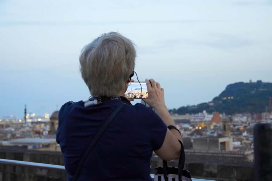 Barcelona Cathedral Early Access Tour with Breakfast - Starting at Pla de la Seu for a Peaceful Entrance