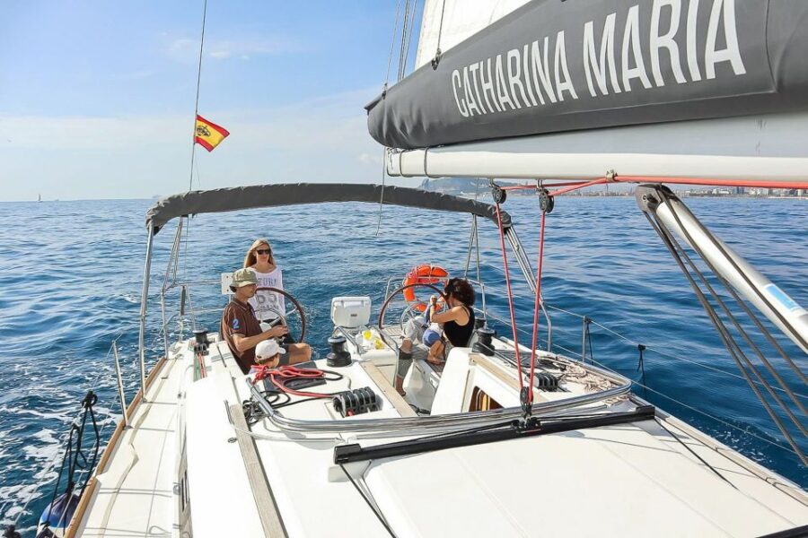 Barcelona: Coastline Boat Trip with Snacks and Cava - The Exact Meeting and Departure Points in Barcelona