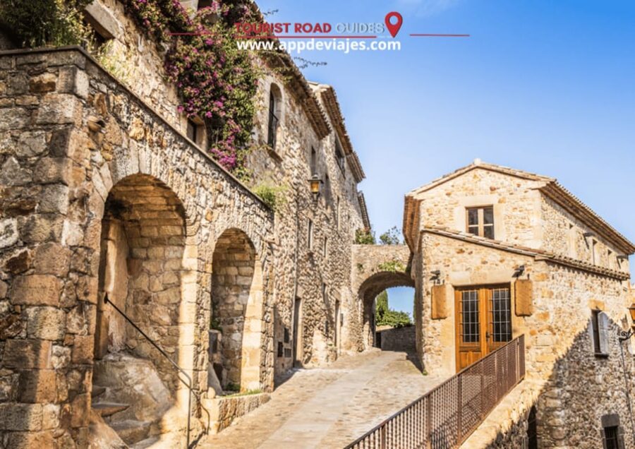 Barcelona: Dalí, Portlligat House-Museum & Cadaqués - Visiting Salvador Dalí’s Portlligat House-Museum in Cala Portlligat