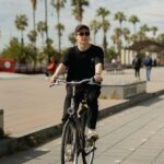 Barcelona: E-Bike Rental For 24h  Day & Night Experience - Daytime Coastal Ride: Beaches, Parks, and Sunny Paths