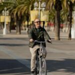 Barcelona: E-Bike Rental for Couples - Capture Memorable Photos at Scenic Viewpoints