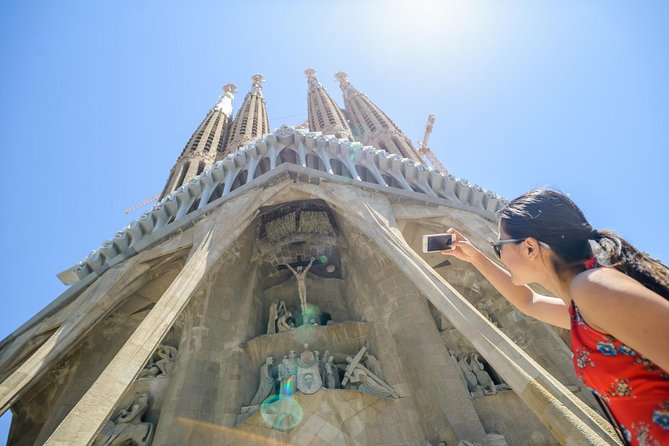 Barcelona eBike Small Group Tour with entrance to Sagrada Familia - Riding Through Barcelona’s Historic Gothic Quarter