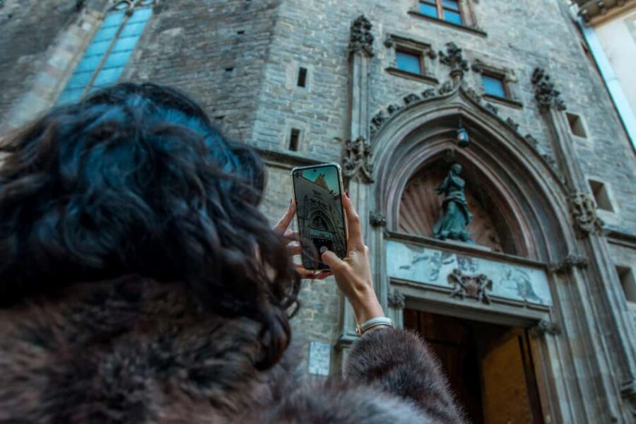 Barcelona: El Born Walking Tour with Santa Maria del Mar - Architectural Gems and Local Landmarks