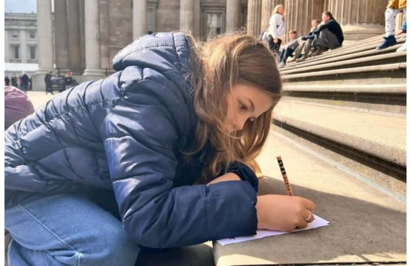 Barcelona: Family Friendly Tour of Sagrada Familia - Starting Point in Central Barcelona: Av. de Gaudí, 2