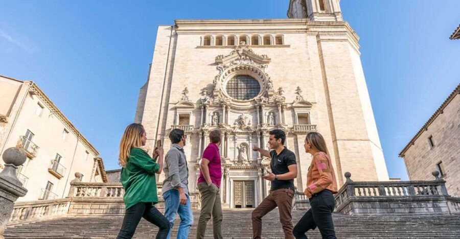 Barcelona: Girona Private Guided Tour by High-Speed Train - The High-Speed Train Experience from Barcelona to Girona