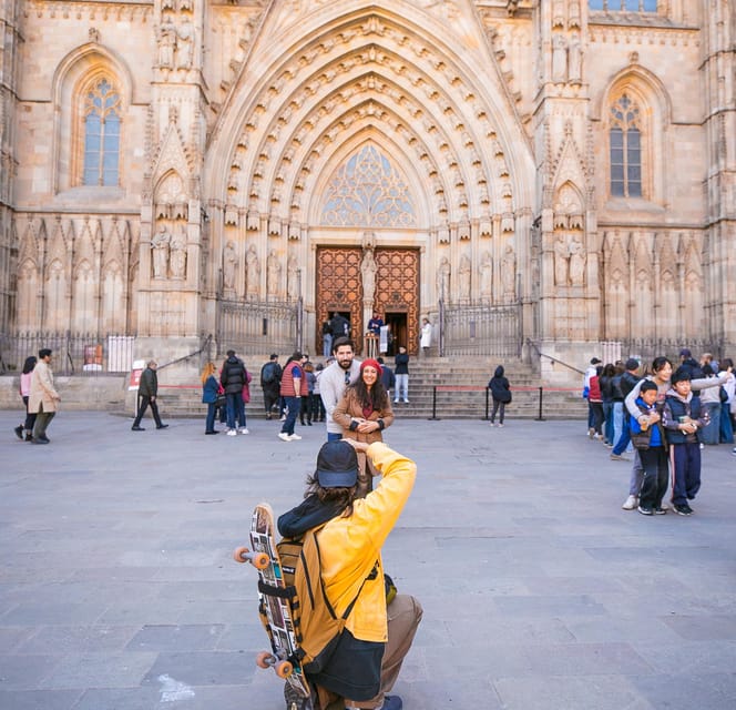 Barcelona: Gothic Quarter Private Photoshoot Experience - Scenic Locations in the Gothic Quarter