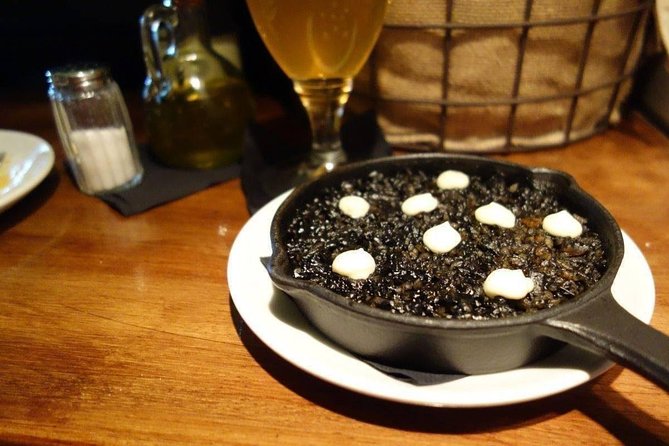 Barcelona Gothic Quarter Tapas Small Group Tour - Navigating the Gothic Quarter’s Historic Streets