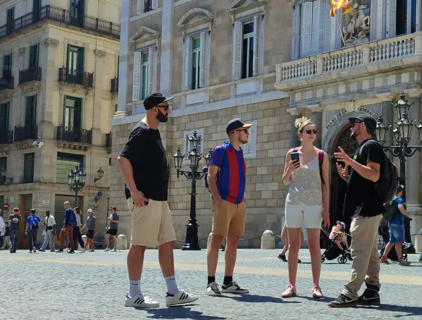 Barcelona Gothic WalkingTour: Roman Walls & Hidden Courtyard - Starting Point at the Roman Aqueduct