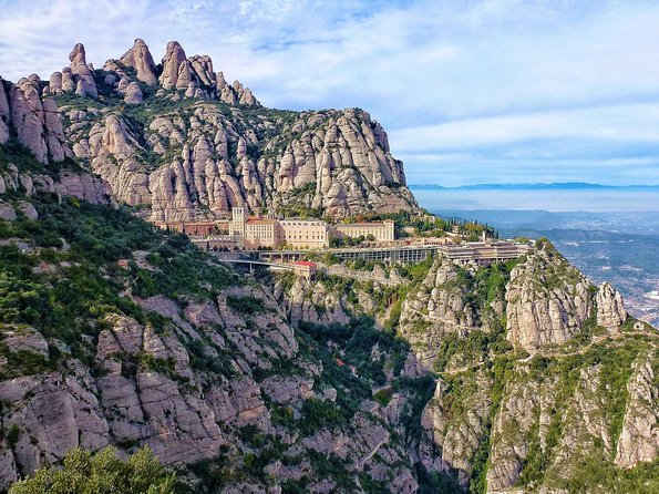 Barcelona Highlights and Montserrat with Cog-Wheel Train - Montjuic Hill and Its Scenic Cable Car Ride