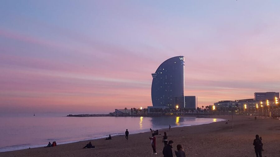 Barcelona Highlights Bike Tour - Coastal Ride to Port Vell and Las Ramblas