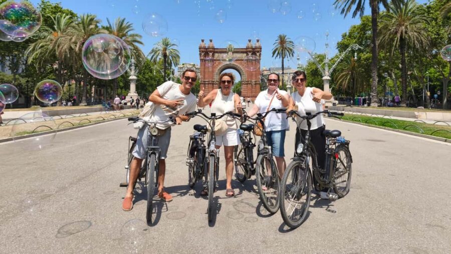 Barcelona: Holala Bike Tour, Highlights & Local Stories - Exploring the Gothic Quarter and Barcelona Cathedral