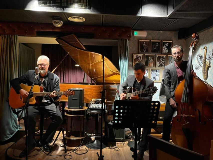 Barcelona: Jam Session - Jazz, Cocktails and Tapas - Barcelonas Cozy Venue for Jazz, Cocktails, and Tapas