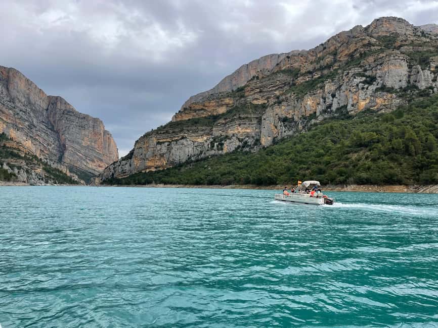 BARCELONA: Kayak rental in Congost de Mont-rebei and return by boat - Starting Point at Montrebei Explora Pier