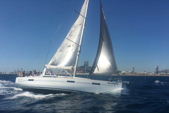 Barcelona: Mediterranean Sailing Experience with Open Bar - The Return to Barcelona and Local Bars