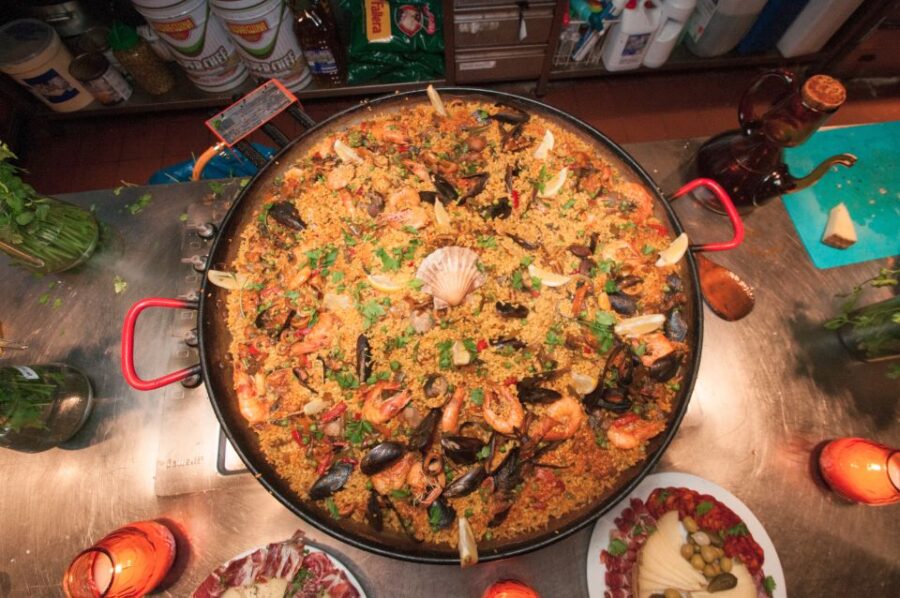 Barcelona: Paella Cooking Experience & Boqueria Market Tour - From the Old Town to the Cooking Kitchen