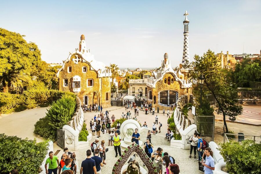 Barcelona: Park Güell Admission Ticket - Navigating Park Güell: Entrance Points and Transportation Tips