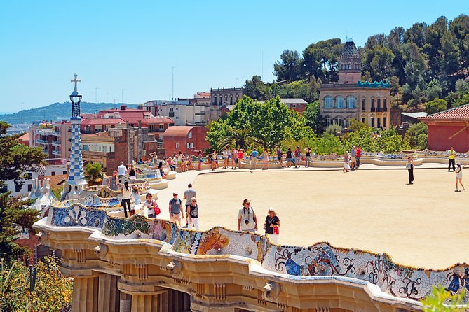 Barcelona: Park Guell Guided Tour with Skip the Line Ticket - Overview of the Guided Tour Experience